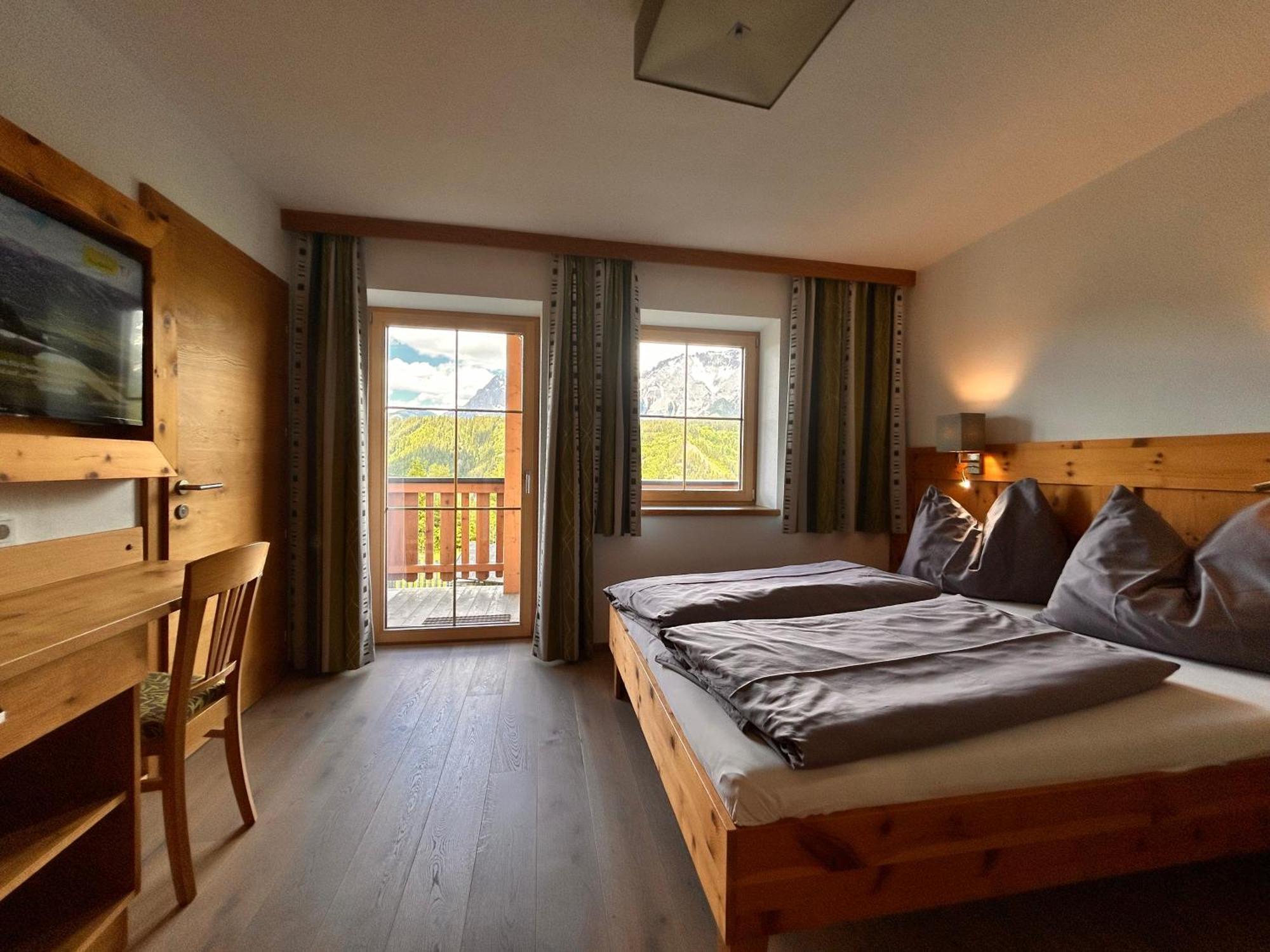 La Montana - Ski & Hiking Lodge Шладмінг Екстер'єр фото