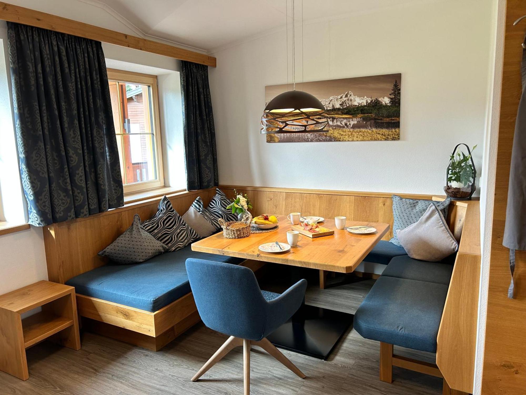 La Montana - Ski & Hiking Lodge Шладмінг Екстер'єр фото