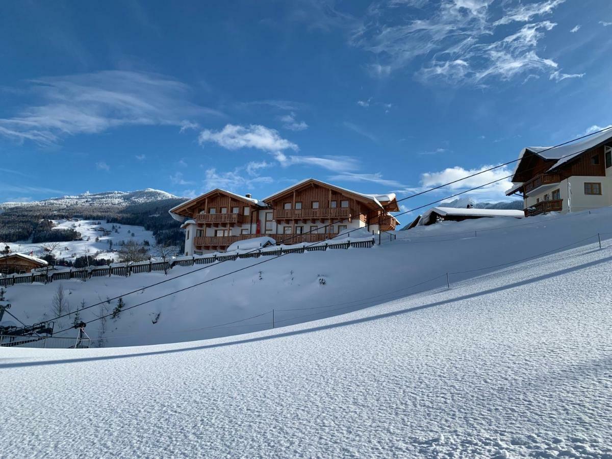La Montana - Ski & Hiking Lodge Шладмінг Екстер'єр фото